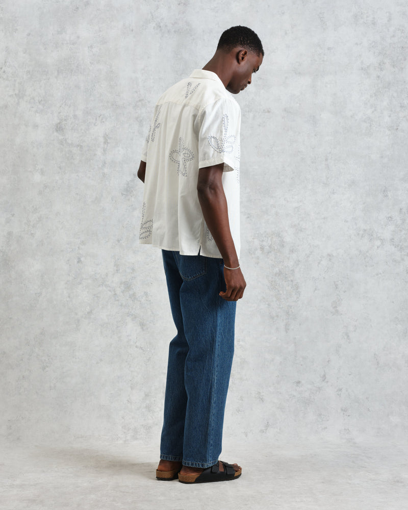 Didcot - Ecru Floral Embroidered Short-Sleeve Shirt