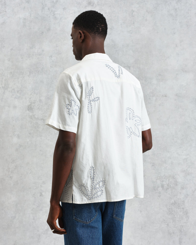 Didcot - Ecru Floral Embroidered Short-Sleeve Shirt