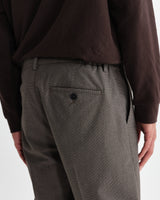 wax london men's Bayham - Brown Micro Puppytooth Trousers
